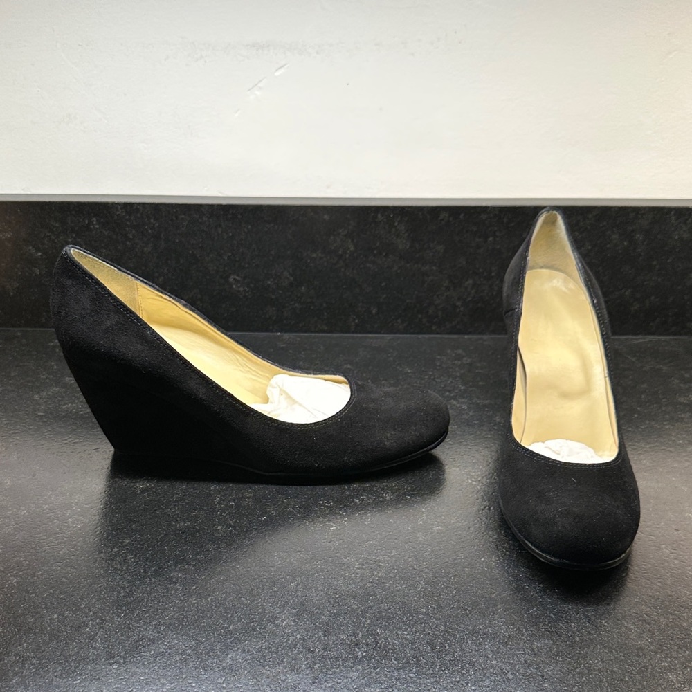 Elegant Black Suede Wedge Pumps
